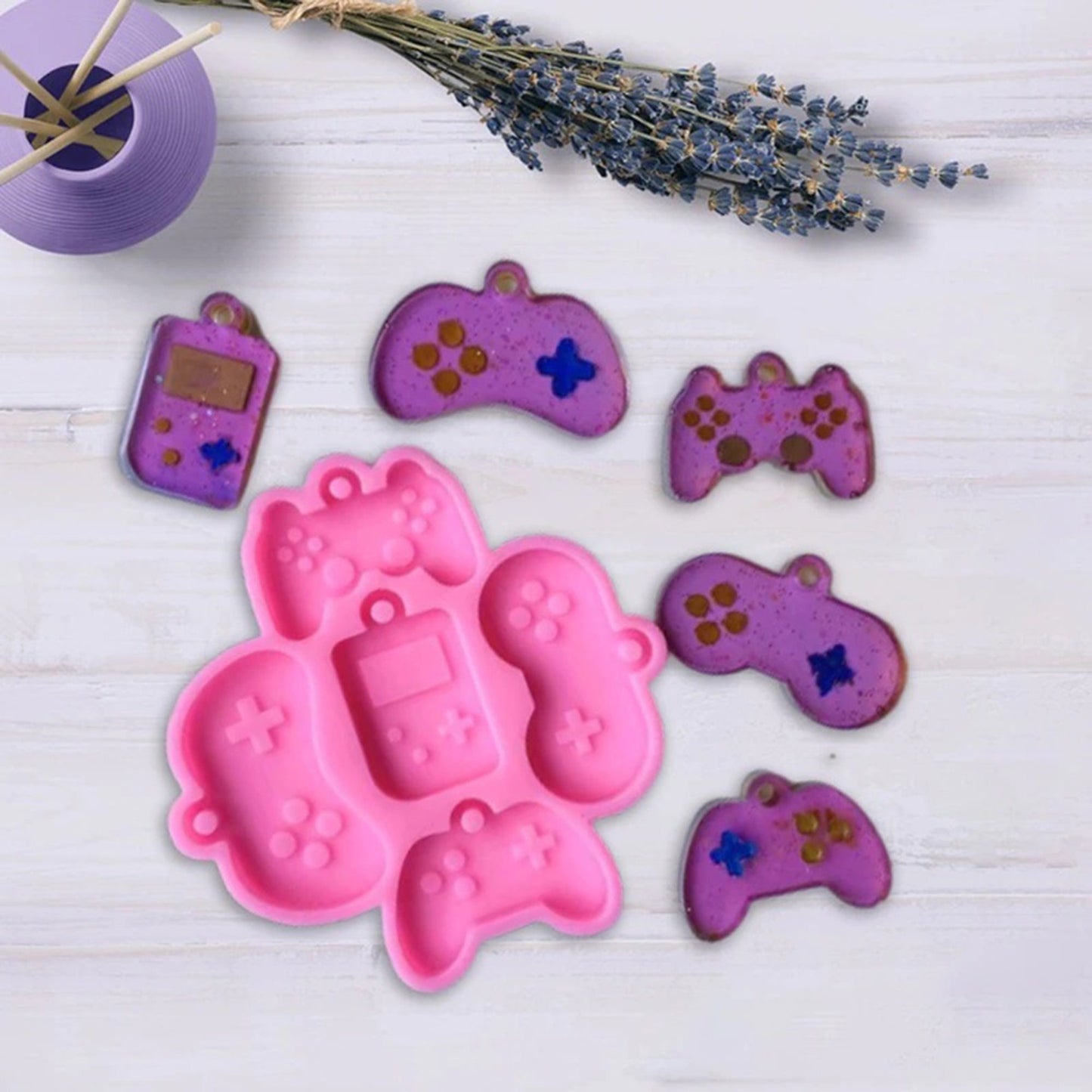 Game Controller Keychain Silicone Mould for Resin, Keychain Silicone Mold, Epoxy Resin Pendant Mold, Polymer Clay Mold, Resin Supply