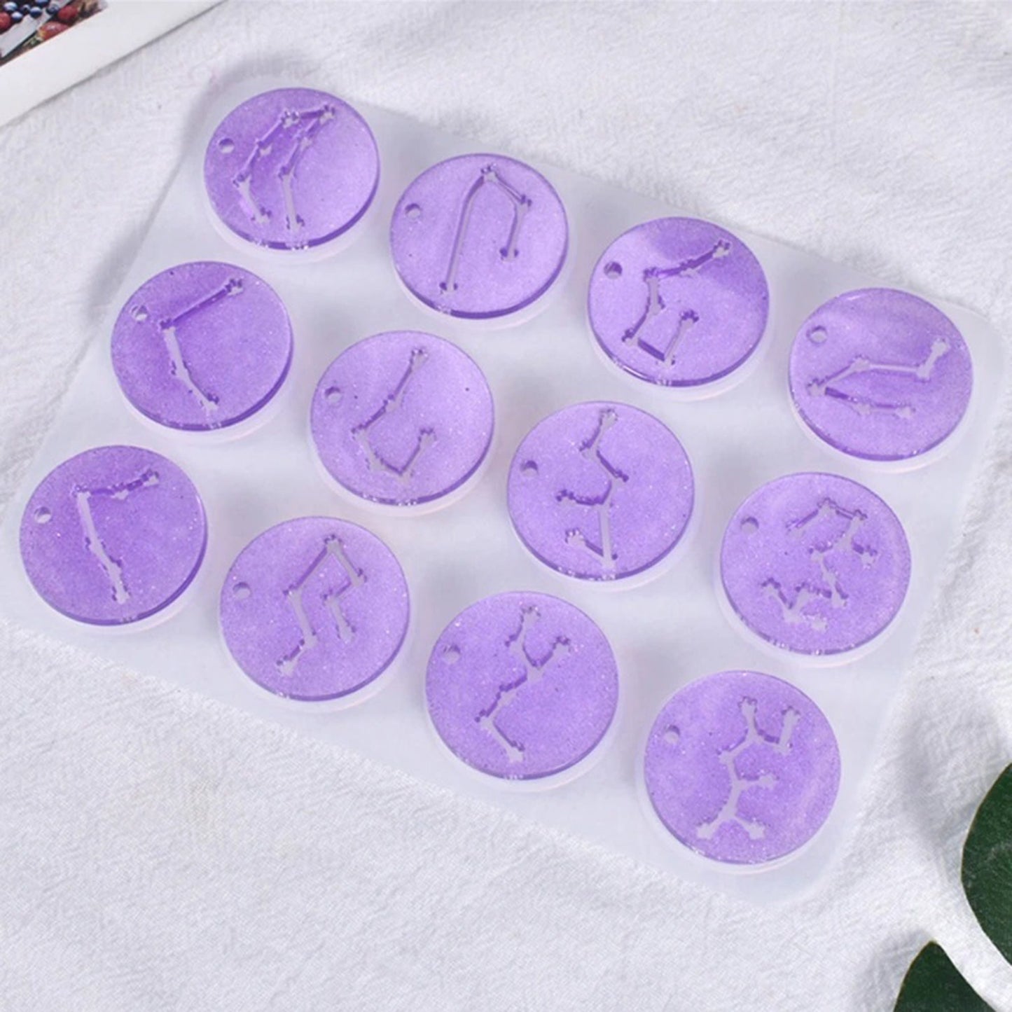 Zodiac Sign Pendant Silicone Mould, 12 Constellation Mold, Zodiac Horoscope Round Epoxy Resin Polymer Clay, 12 Astrology Signs, Craft Mold